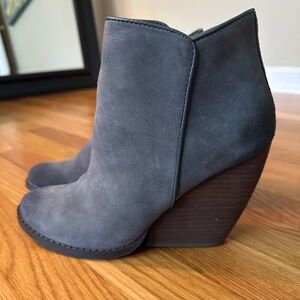 Very Volatile Bootie